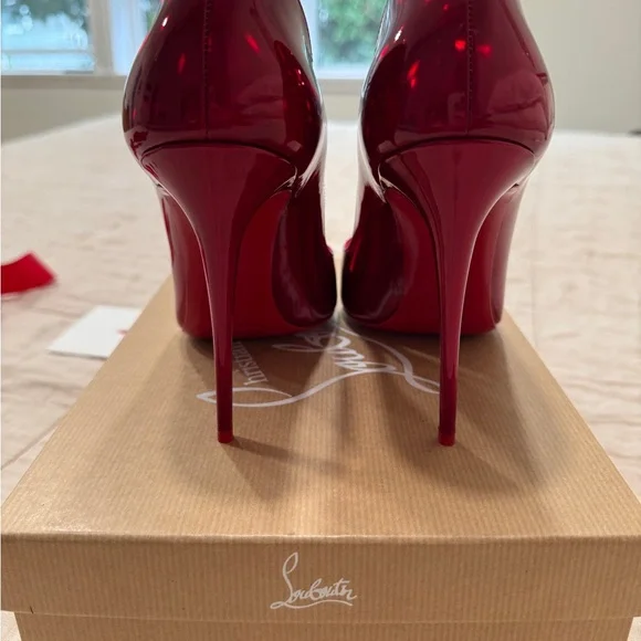 Christian Louboutin Hot Chick 100 heels in 40.5 in Psychic Red - Picture 2 of 15